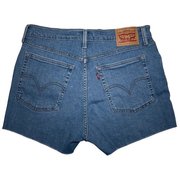Levi's HIGH RISE Stretch HYPER SOFT Denim Jean Light Blue Wash Shorts Women's 30 - Picture 2 of 5
